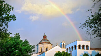 convento-con-arcobaleno_orig